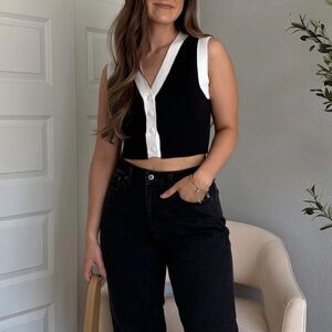 Weworewhat Black and White Sleeveless Sweater Vest Top, Medium NWT